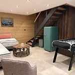 Chalet Plume D'eau - Jacuzzi, Piscine Et Petanque Gerbepal