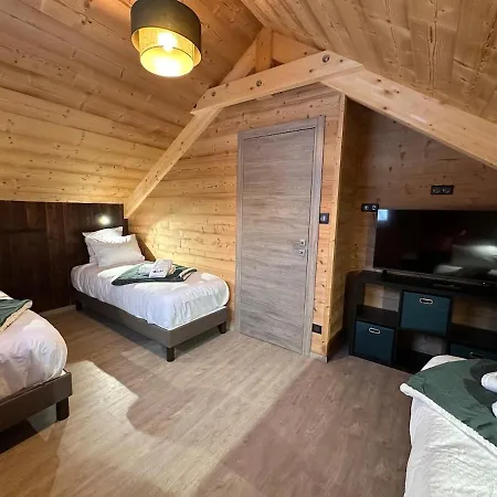 Plume D'eau - Jacuzzi, Piscine Et Petanque Chalet Gerbepal