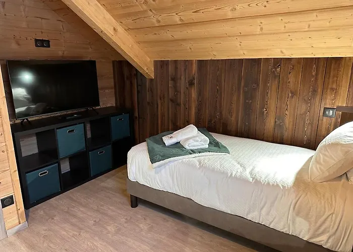 Plume D'eau - Jacuzzi, Piscine Et Petanque