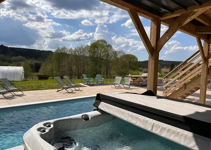 Plume D'eau - Jacuzzi, Piscine Et Petanque 샬레